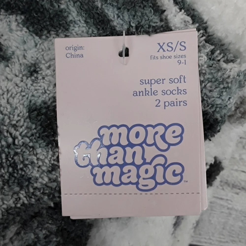 MORE THAN MAGIC Girls Cozy Socks Super Soft Ankle Socks 2 Pairs Slipper Socks XS